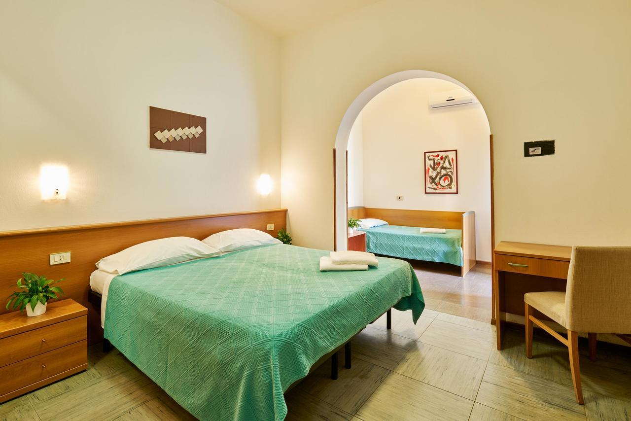 G/Hotel Lignano Линяно Сабиадоро Екстериор снимка