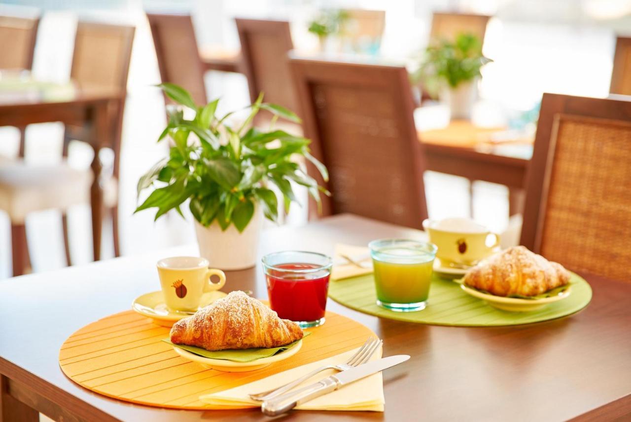 G/Hotel Lignano Линяно Сабиадоро Екстериор снимка